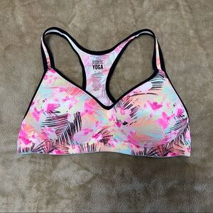 VS Victoria’s Secret PINK Yoga Sports Bra